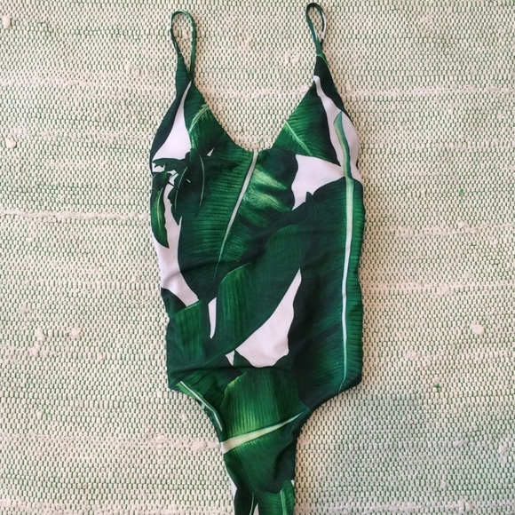 Palm Print One Piece - Picture 4 of 8